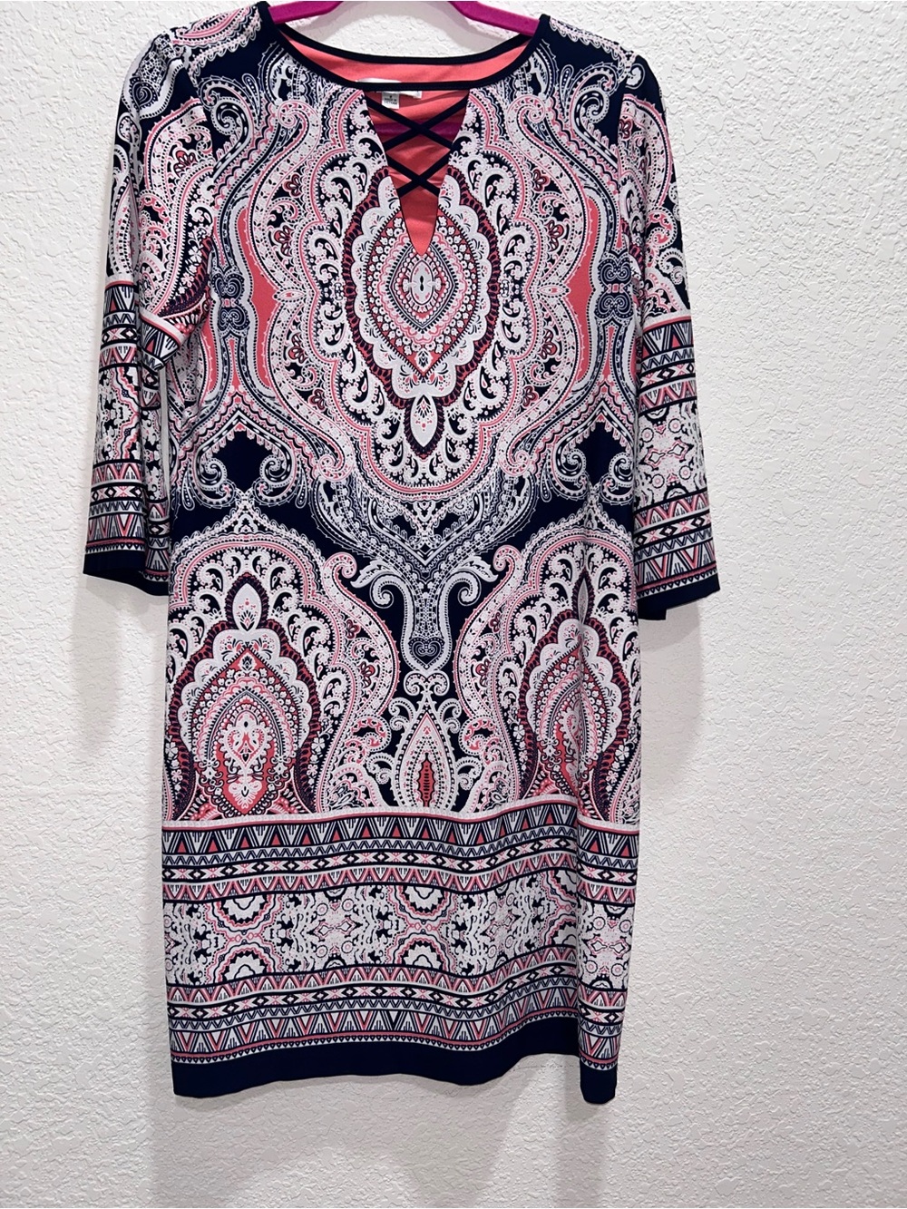 Sandra Darren Paisley Lace-Up Neck Shift Dress in Navy, Pink & White sz 8